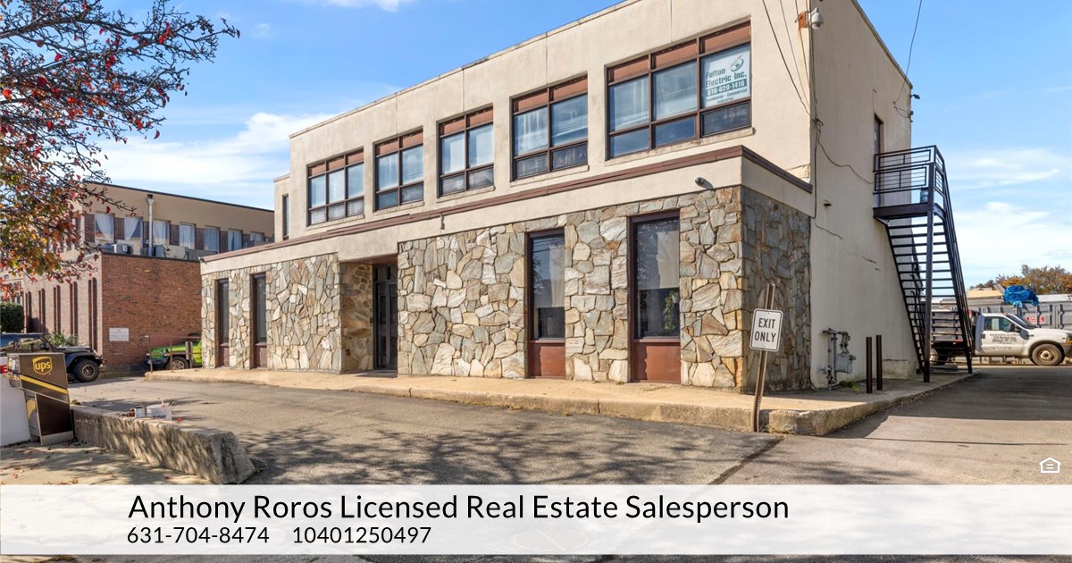 1220 Wantagh Ave, Wantagh, NY 11793